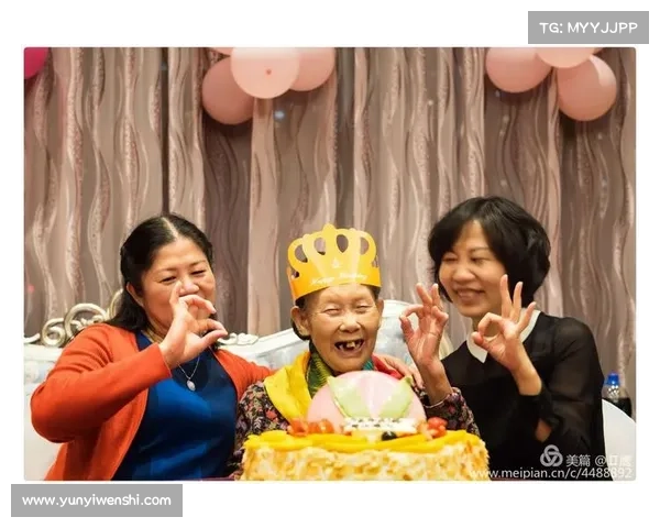 拉什福德晒家庭聚会温馨合照与亲人共享欢乐时光